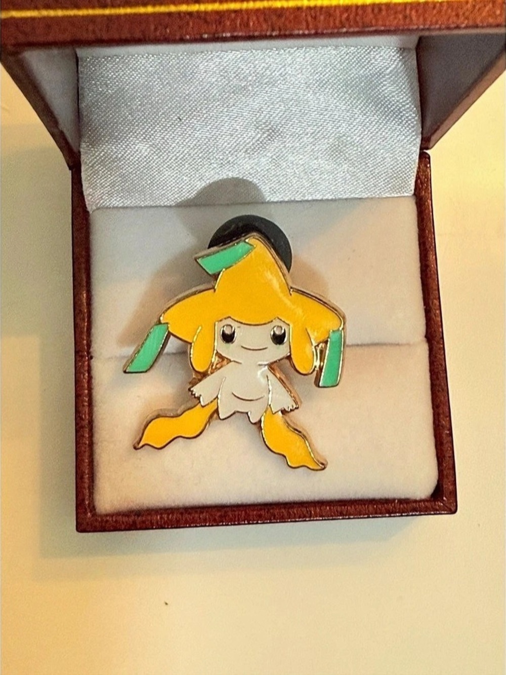 Pokemon Jirachi Enamel Collector’s Pin Gold Tone Mythical Star Lapel